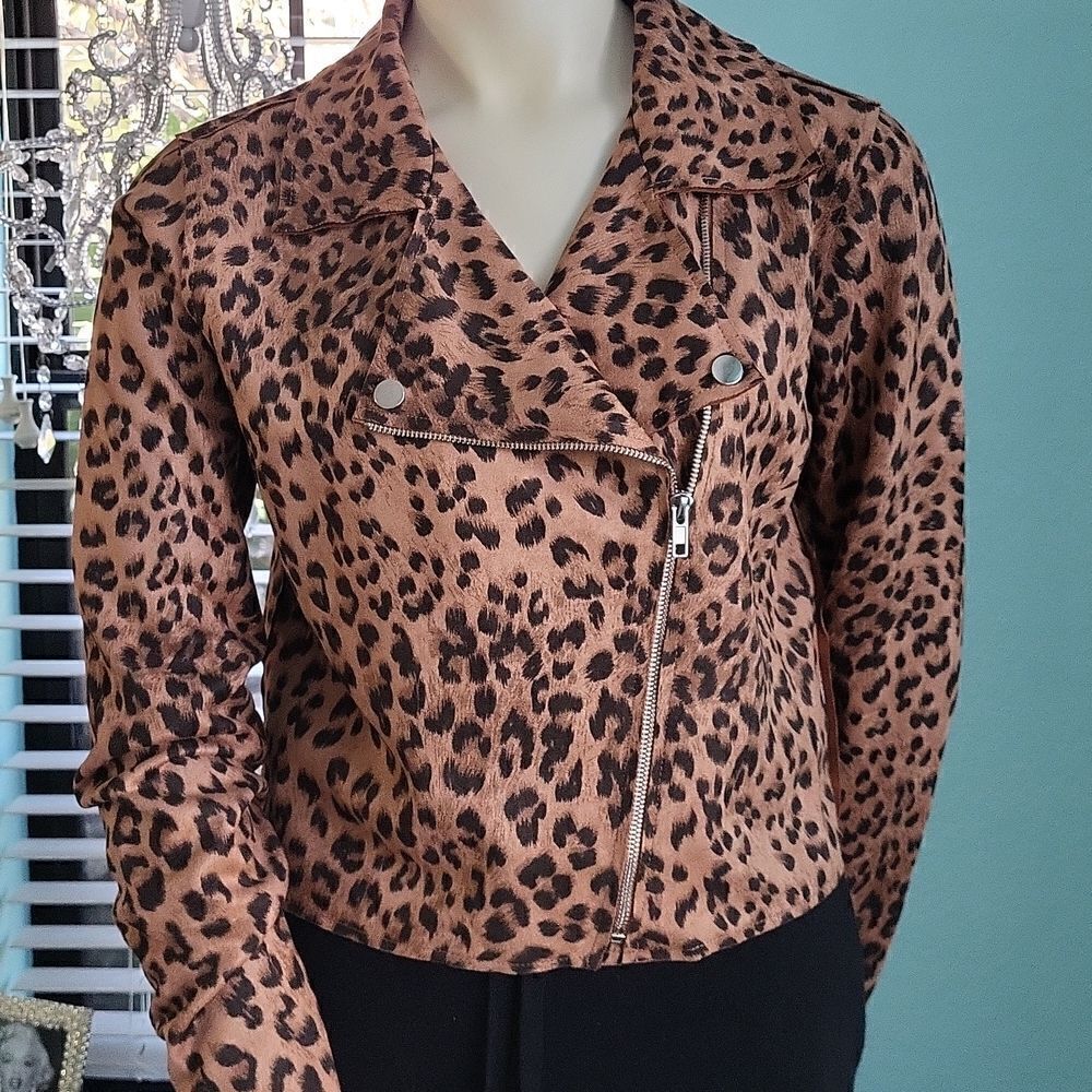 Active USA Leopard Print Moto Jacket - Picture 6 of 12